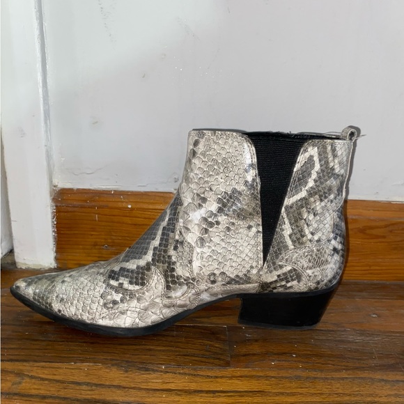 Snake print ankle boots - Picture 5 of 6